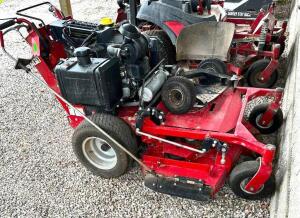 DESCRIPTION: 52" MOWER WITH VELKE BRAND/MODEL: FERRIS FX-45 INFORMATION: RUNS, 645.5 HOURS LOCATION: SHED QTY: 1