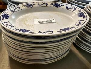 DESCRIPTION: (12) 10" PLASTIC PLATTERS LOCATION: MAIN SEATING THIS LOT IS: ONE MONEY QTY: 1