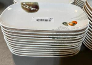 DESCRIPTION: (40) 9.5" PLASTIC PLATTERS SIZE 9.5" LOCATION: MAIN SEATING THIS LOT IS: SOLD BY THE PIECE QTY: 40