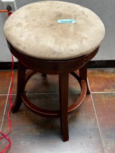 DESCRIPTION: UPHOLSTERED STOOL LOCATION: KITCHEN QTY: 1