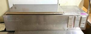 DESCRIPTION: COUNTERTOP FREEZER BRAND/MODEL: SILVER KING LOCATION: KITCHEN QTY: 1