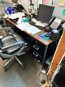 DESCRIPTION: DESK W/ OFFICE CHAIR INFORMATION: CONTENTS NOT INCLUDED LOCATION: OFFICE QTY: 1