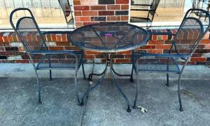 DESCRIPTION: WROUGHT IRON TABLE W/ 2 CHAIRS SIZE: 31" LOCATION: FRONT PATIO QTY: 1