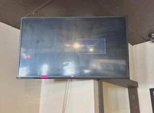 DESCRIPTION: TCL TV INFORMATION: NO REMOTE, POWERS ON LOCATION: BAR QTY: 1