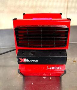 DESCRIPTION: LASKO BLOWER FAN INFORMATION: WORKS LOCATION: KITCHEN QTY: 1