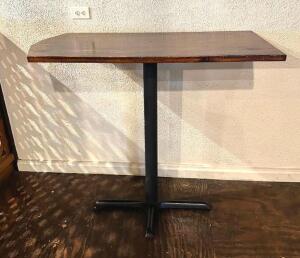 DESCRIPTION: BAR HEIGHT TABLE SIZE: 24" X 46" LOCATION: MAIN DINING QTY: 1