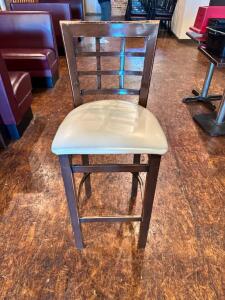 DESCRIPTION: (4) BAR STOOLS SIZE: 30" LOCATION: MAIN DINING QTY: 4