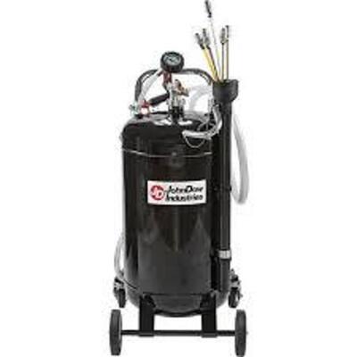 DESCRIPTION: (1) OIL DRAIN CONTAINER BRAND/MODEL: JOHNDOW INFORMATION: BLACK SIZE: 20 GAL RETAIL$: $895.04 EA QTY: 1