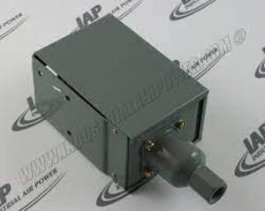 DESCRIPTION: (2) GENERAL AIR COMPRESSOR SWITCH BRAND/MODEL: INGERSOLL RAND #39100029 INFORMATION: BLACK RETAIL$: $1020.85 EA QTY: 2