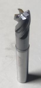 DESCRIPTION: (1) V7 PLUS CORNER RADIUS END MILL BRAND/MODEL: YG-1 UGMF74032 SIZE: 1/2" D 1-1/2" LOC RETAIL$: $84.24 QTY: 1