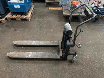 HYDRAULIC LIFT NARROW PALLET JACK