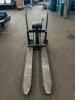 HYDRAULIC LIFT NARROW PALLET JACK - 3