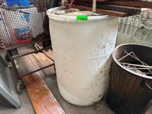 55 GAL. CLOSED TOP PLASTIC DRUM