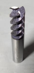 DESCRIPTION: (2) SOLID CARBIDE SQ END MILL BRAND/MODEL: ULTRA TOOL 31032 SIZE: 1/2" DIA 1" LOC RETAIL$: $39.36 EA QTY: 2