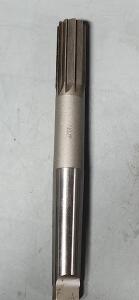 DESCRIPTION: (1) TAPER SHANK CHUCKING REAER BRAND/MODEL: VC 02431161 SIZE: 1-1/4" RETAIL$: $233.70 QTY: 1