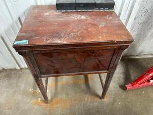 SMALL WOODEN END TABLE