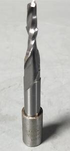 DESCRIPTION: (3) SPIRAL DOWNCUT ROUTER BITS BRAND/MODEL: UNKNOWN SIZE: 1/4" SD 0.1875" D 0.75" LOC RETAIL$: $38.40 QTY: 3