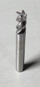 DESCRIPTION: (2) SOLID CARBIDE "CHATTER FREE" 5XD SQ END MILLS BRAND/MODEL: ISCAR ECAI-H4R 500-750/2.5C01CF SIZE: 1/2" DIA 3/4" LOC RETAIL$: $190.55 Q