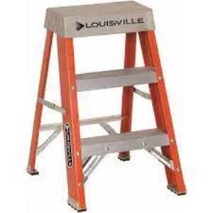 DESCRIPTION: (1) STEP STANDBRAND/MODEL: LOUISVILLE #1CMV5INFORMATION: ORANGE, LOCATED AT SHAPIRO METAL SUPPLYSIZE: 2 STEPS, 24 IN TOP STEP HT, 16 11/16 IN BOTTOM WD, 300 LB LOAD CAPACITYRETAIL$: $96.90 EAQTY: 1