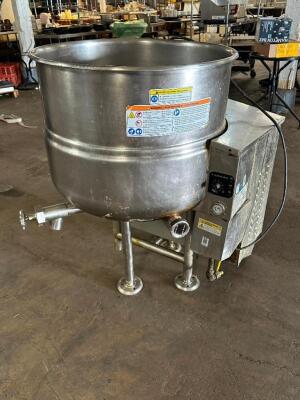 CLEVELAND 40 GALLON STEAM KETTLE