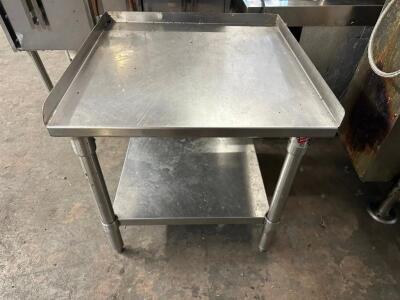 24" X 30" ALL STAINLESS LOW BOY STAINLESS EQUIPMENT STAND