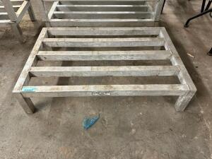 36" X 24" ALUMINUM DUNNAGE RACK