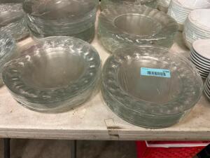 (60) 7 1/2" GLASS PLATES