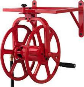 DESCRIPTION: (1) REVOLUTION ROTATING HOSE REEL BRAND/MODEL: LIBERTY GARDEN #713 INFORMATION: RED RETAIL$: $158.99 EA QTY: 1