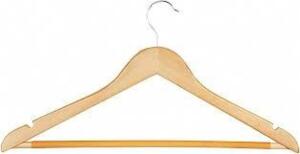 DESCRIPTION: (24) SUIT / DRESS HANGERS BRAND/MODEL: HONEY CAN DO INFORMATION: MAPLE WOOD FINISH SIZE: NON SLIP RETAIL$: $52.59 TOTAL QTY: 24