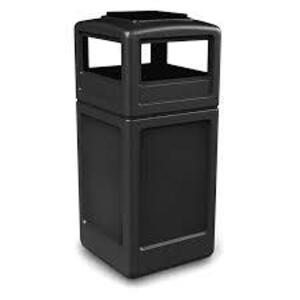 DESCRIPTION: (1) TRASH CONTAINER, ASHTRAY LID AND CAR CLEANING SPOT BRAND/MODEL: COMMERCIAL ZONE INFORMATION: BLACK, POLYTEC SIZE: 42 GAL RETAIL$: $29