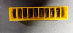 DESCRIPTION: (20) A3R0400 CARBIDE GROOVING INSERTS BRAND/MODEL: KENNAMETAL A3R0400M04P00DF RETAIL$: $24.05 QTY: 20