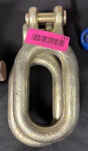 (2) 5/8" G70 ANCHOR SHACKLES