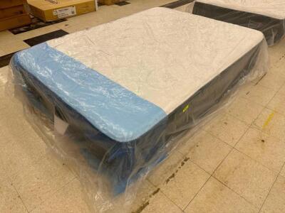 AMERICAN BEDDING WARREN EURO TOP QUEEN QUEEN MATTRESS ( NEW )