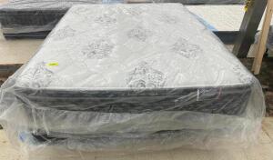 AMERICAN BEDDING GARLAND 12" PLUSH EURO TOP QUEEN MATTRESS W/ BOX SPRING ( NEW)