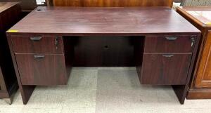 4-DRAWER OFFICE DESK WITH KEYS