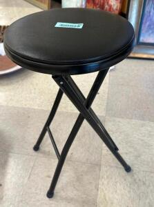 PORTABLE STOOL