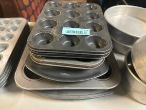 DESCRIPTION: (6) ASSORTED MUFFIN PANS LOCATION: BAY 6 THIS LOT IS: SOLD BY THE PIECE QTY: 6