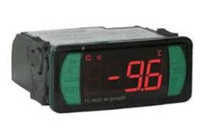 DESCRIPTION: (1) REFRIGERATION CONTROL BRAND/MODEL: RANCO #TC-900E INFORMATION: BLACK SIZE: 1 CLOSES ON RISE/1 OPENS ON RISE, 115 TO 230V AC, 1.5 RETA