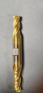 DESCRIPTION: (1) HSS DOUBLE END SQ END MILL BRAND/MODEL: CLEVELAND C33076 SIZE: 25/64" D 1" LOC RETAIL$: $60.54 QTY: 1