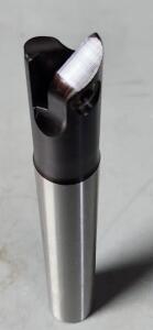 DESCRIPTION: (2) 160N INDEXABLE FLAT BOTTOM END MILL BRAND/MODEL: HERTEL 91856369 SIZE: 3/4" CUT DIA 0.157" MAX DOC RETAIL$: $145.67 QTY: 2