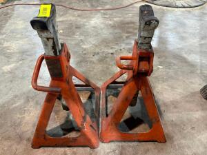 DESCRIPTION: (2) 1 TON JACK STANDS LOCATION: WAREHOUSE THIS LOT IS: SOLD BY THE PIECE QTY: 2