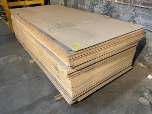 DESCRIPTION: (30) 8' X 4' SHEETS OF PLYWOOD LOCATION: WAREHOUSE THIS LOT IS: SOLD BY THE PIECE QTY: 30