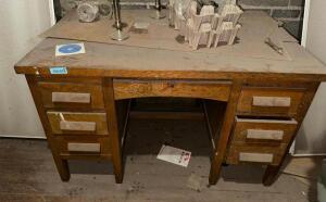 DESCRIPTION: 60" VINTAGE HARDWOOD OFFICE DESK LOCATION: UPSTAIRS OFFICE QTY: 1