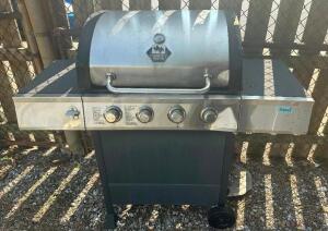 DESCRIPTION: RANGE MASTER PROPANE BBQ GRILL W/ TANK BRAND / MODEL: RANGE MASTER LOCATION: OUTSIDE QTY: 1