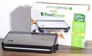 DESCRIPTION: (1) VACUUM SEALING SYSTEM BRAND/MODEL: FOODSAVER #FM2900 RETAIL$: $120.00 EA QTY: 1