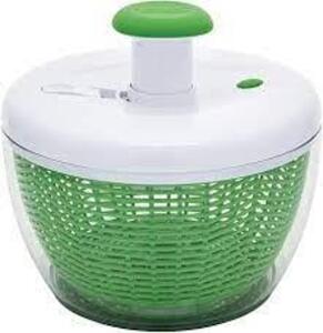 DESCRIPTION: (1) SALAD SPINNER BRAND/MODEL: FARBERWARE SIZE: 6 QT RETAIL$: $21.96 EA QTY: 1