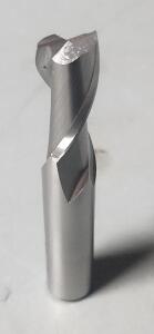 DESCRIPTION: (1) HSS SQ END MILL BRAND/MODEL: HERTEL 02498277 SIZE: 1/2" DIA 1" LOC RETAIL$: $29.93 QTY: 1