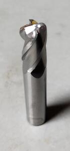 DESCRIPTION: (4) SOLID CARBIDE SQ END MILL BRAND/MODEL: HTC 360-4500-125R SIZE: 1/2DIA 1/2" LOC RETAIL$: 44.58 EA QTY: 4