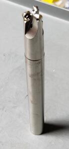 DESCRIPTION: (1) INDEXABLE COPY END MILL BRAND/MODEL: HERTEL 48279772 SIZE: 3/4' RETAIL$: $200.00 QTY: 1