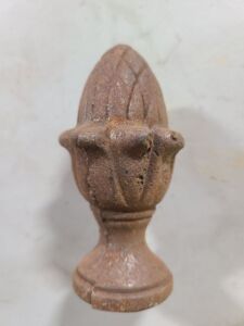 DESCRIPTION: (1) FENCE TOPPER BRAND/MODEL: MUST COME INSPECT INFORMATION: CAST IRON SIZE: PINEAPPLE SHAPED RETAIL$: $14.59 EA QTY: 1